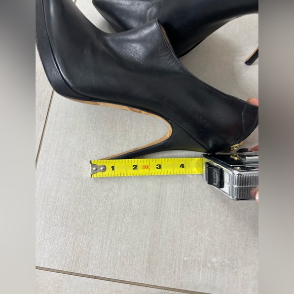 Jimmy Choo Black Leather booties - Picture 3 of 8